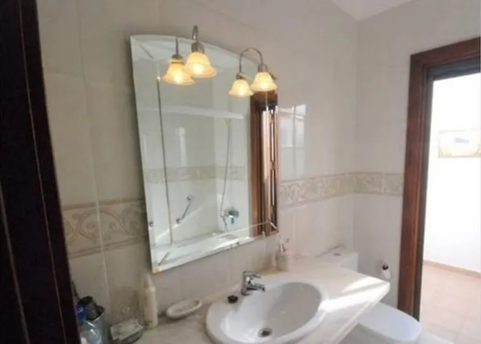 Villa Isa Sea Views