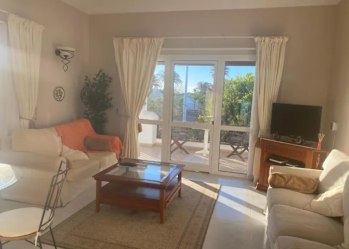Villa Isa Sea Views