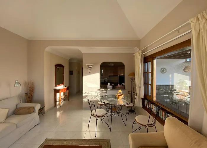 Villa Isa Sea Views
