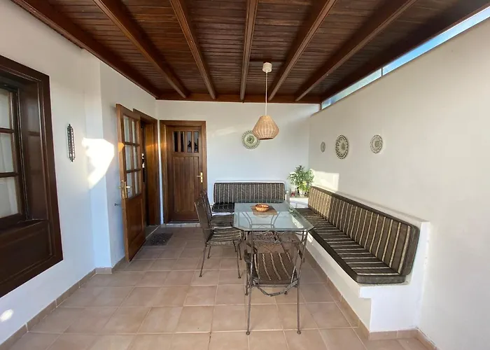 Villa Isa Sea Views